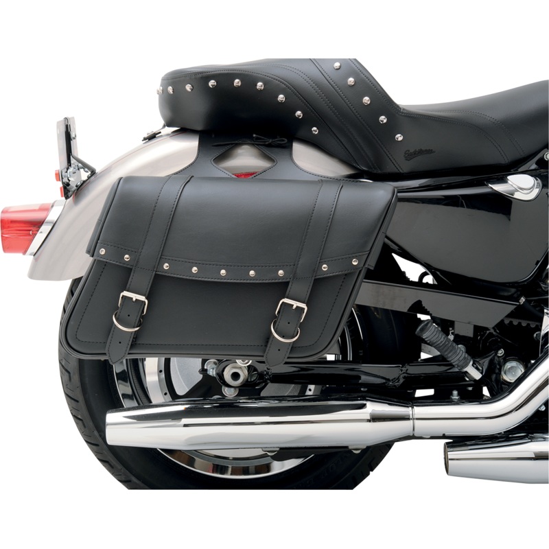SADDLEMEN Highwayman Rivet Slant-Style Saddlebags – Large Highwayman Rivet Slant-Style Saddlebags
