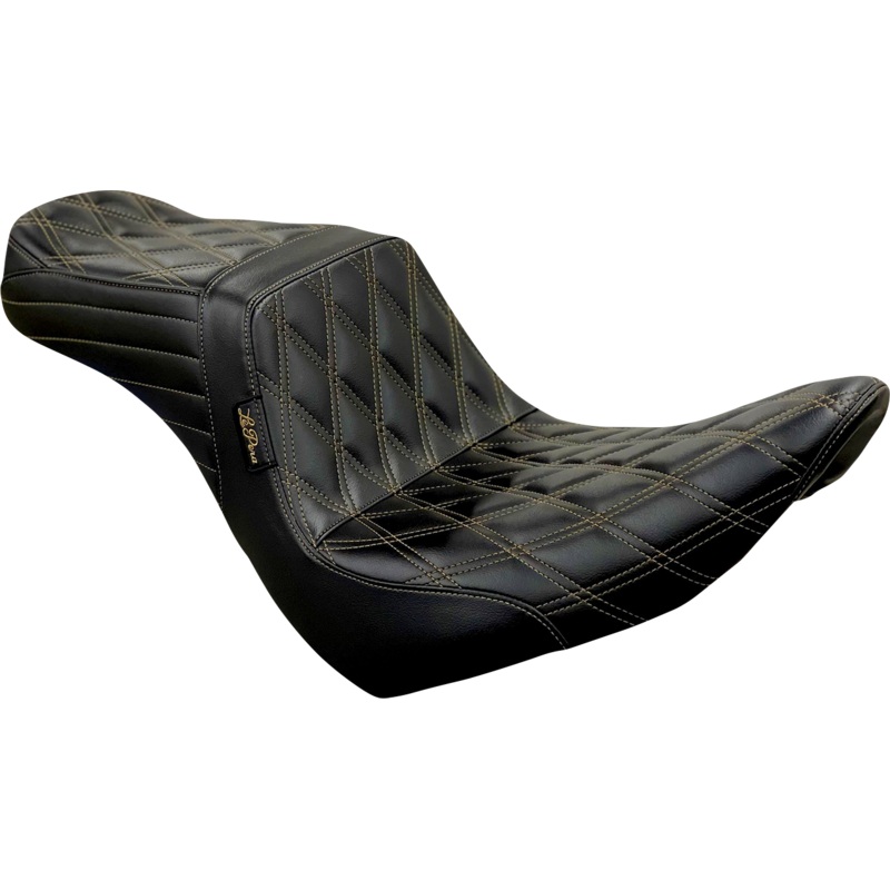 LE PERA Tailwhip Seat – Diamond with Chestnut Stitching – Black – FXLR/FLSB ’18-’23 LYR-580DD-CHET