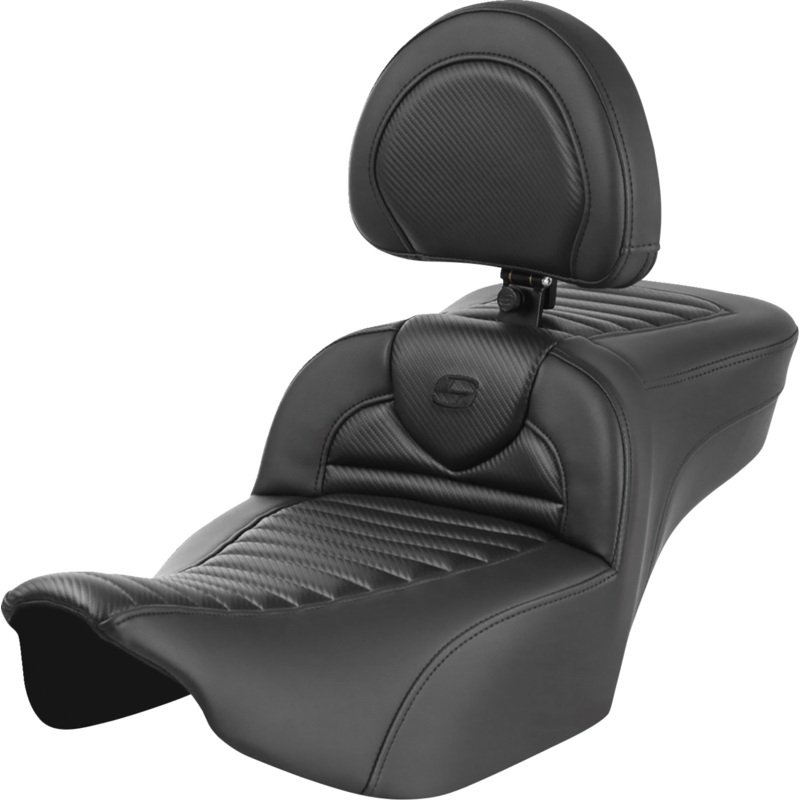 SADDLEMEN Roadsofa* Extended Reach Seat – with Backrest – Tuck-n-Roll – Carbon Fiber – FLTR/FLHX ’23-’24 823-07-205B0