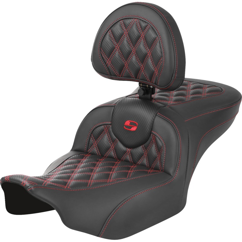 SADDLEMEN RoadSofa* Seat – with Backrest – Carbon Fiber – Lattice Stitch – Red Stitch – FLTR/FLHX ’23-’24 823-07-206B4