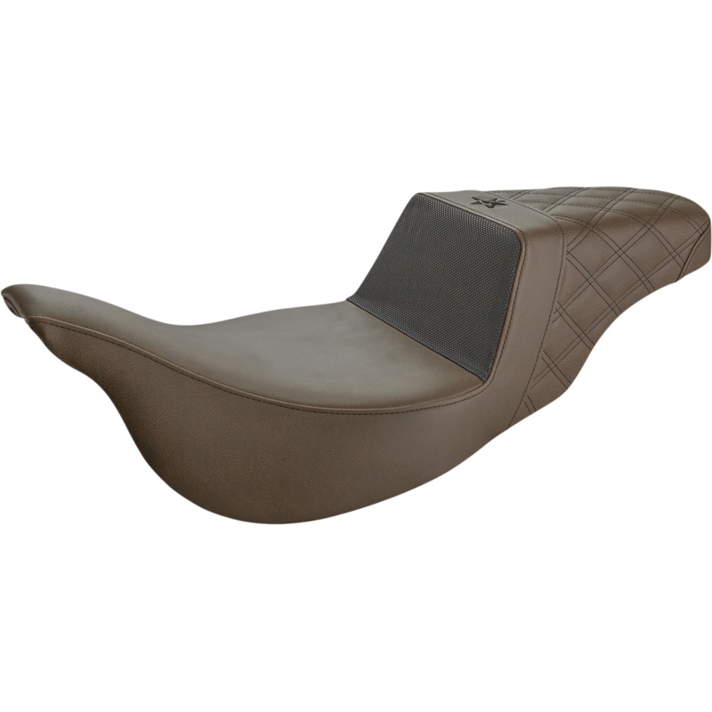 SADDLEMEN Unknown Industries Extended Reach Seat – Carbon Fiber/Gripper/Lattice Stitch – Brown – FL ’08-’23 UN08-07-173BREX