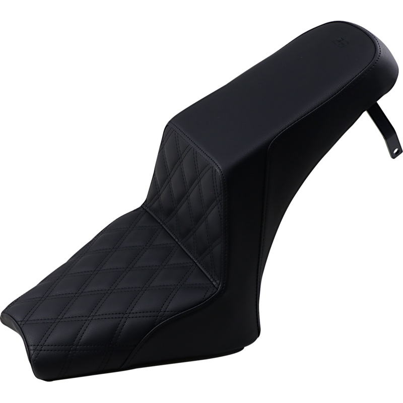 SADDLEMEN Step-Up Seat – Front Lattice/Rear Smooth – Black – Scout Bobber I18-33-172