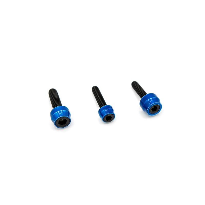 Chacho’s Bolt Kit Blue M8 Eng Trans Prim Blk