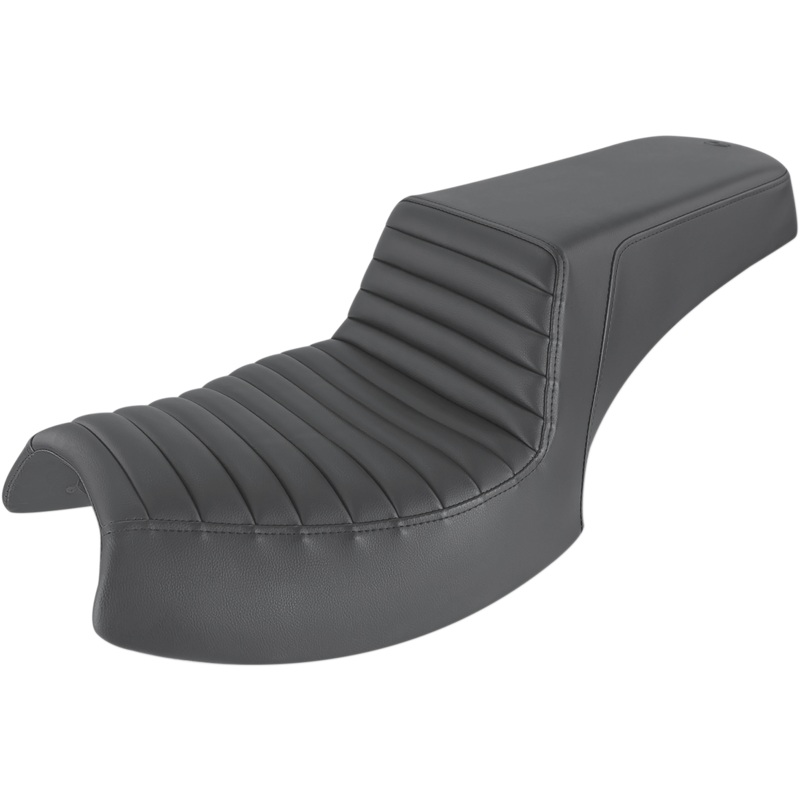 SADDLEMEN Step-Up Seat – Front Tuck-n’-Roll/Rear Smooth – Black – Challenger I20-06-171