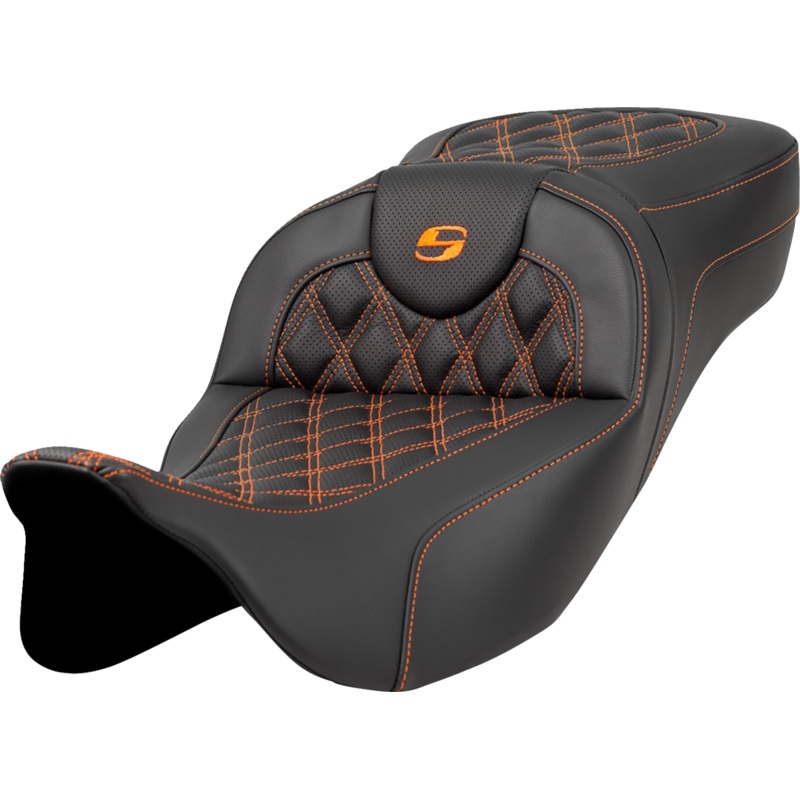 SADDLEMEN Extended Reach Roadsofa* Seat – Lattice Stitch – Orange Stitch – without Backrest – FL ’08-’23 A808-07B-184ORA