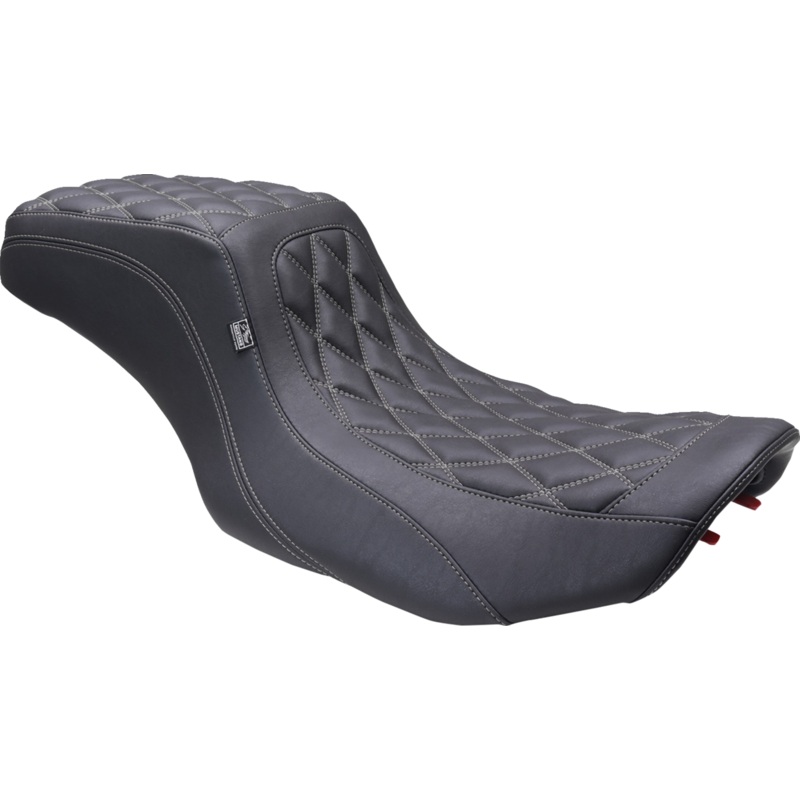 MUSTANG One Piece 2-Up Squareback Seat – Double Diamond – Gunmetal Stitch – FLH/FLT ’23-’24 88415GM