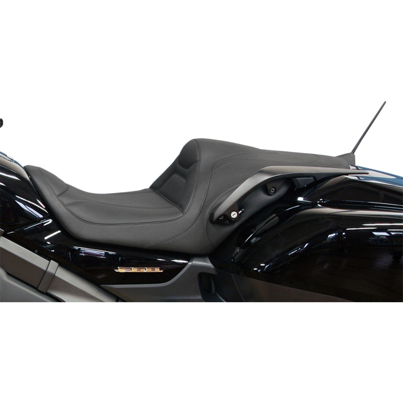 MUSTANG Seat – Tripper Fastback* – Stitched – Black – F6B 76840