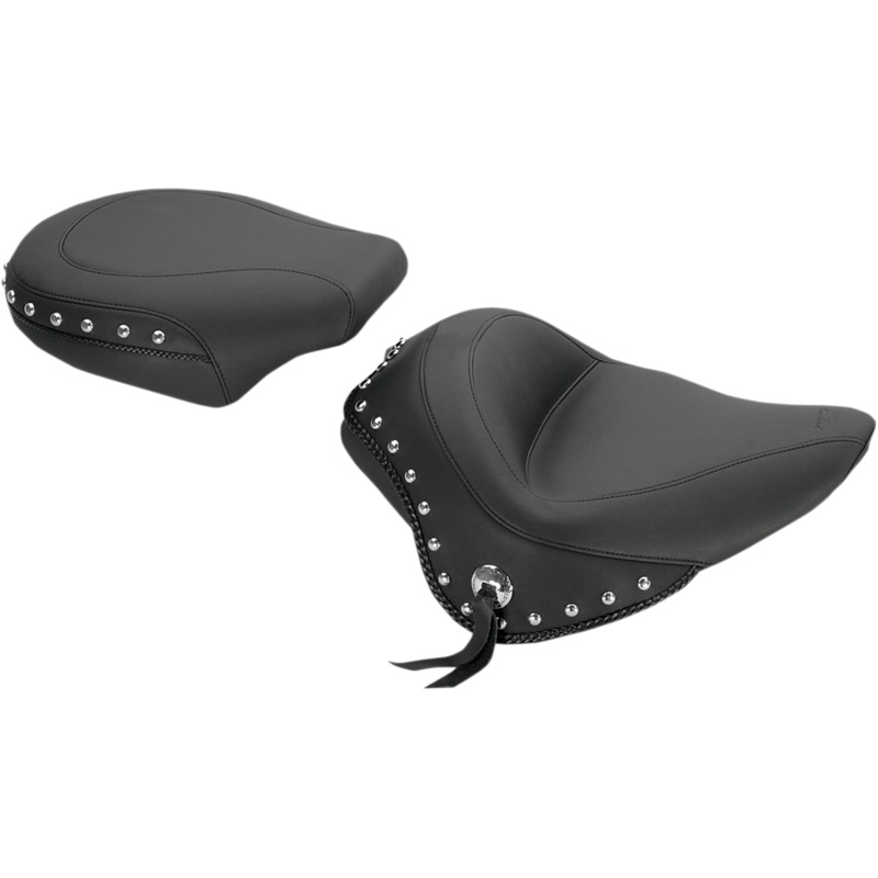 MUSTANG Touring Studded Solo Seat – FXS 76750