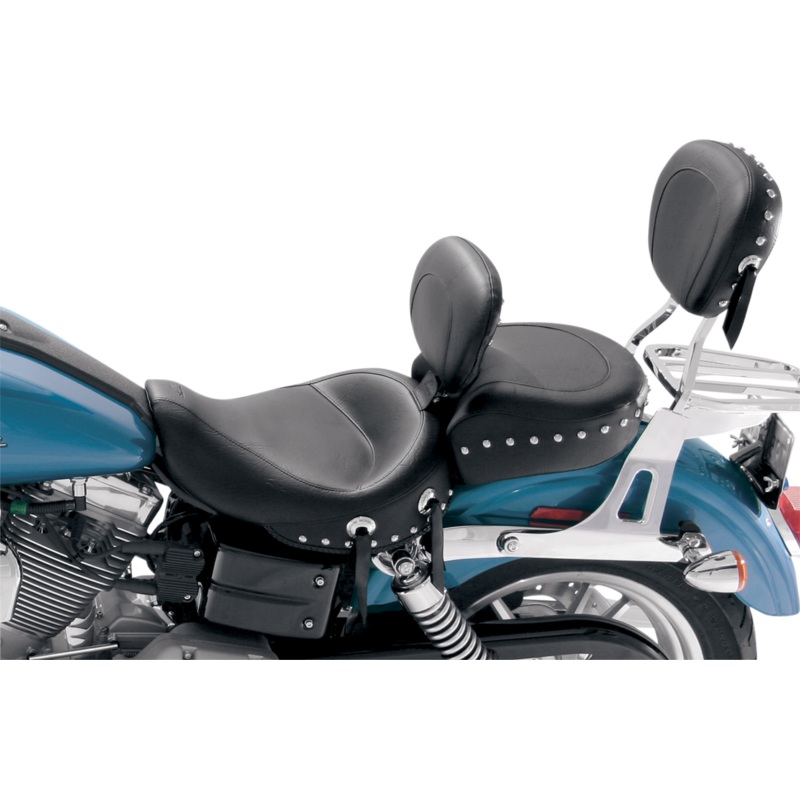 MUSTANG Wide Solo Seat – With Backrest – Black – Studded W/Concho – FXD ’06-’17 79346