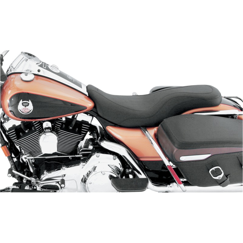 MUSTANG Day Tripper Seat – FL ’08-’21 76025