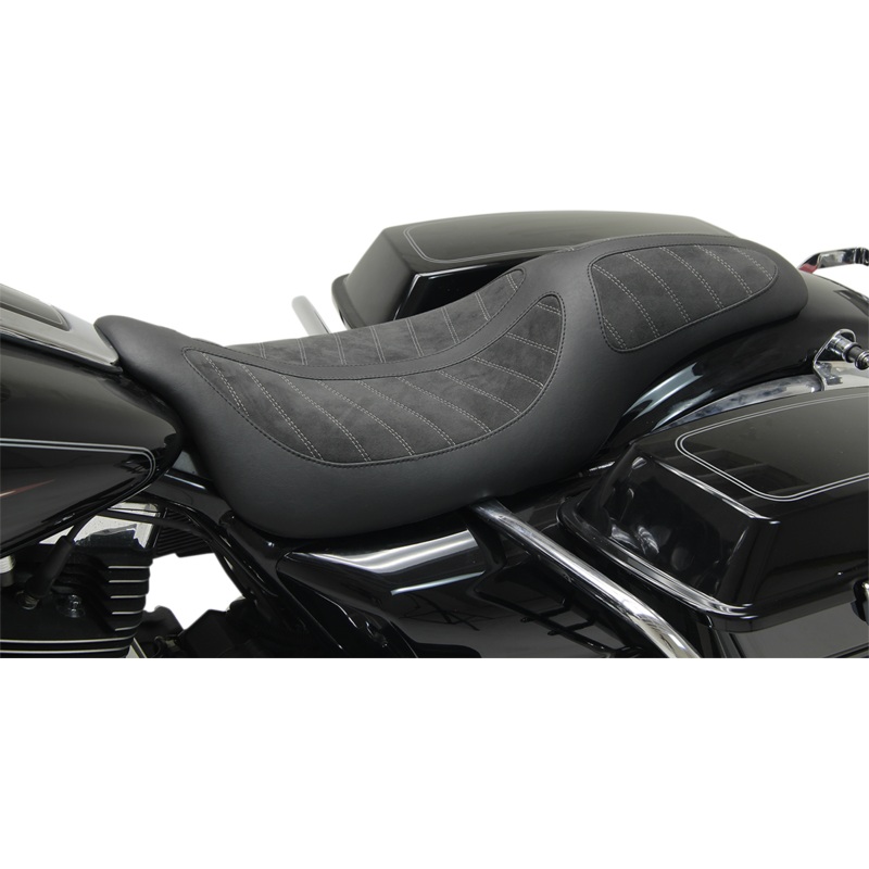 MUSTANG Kodlin Solo Seat – Black – FL 76292