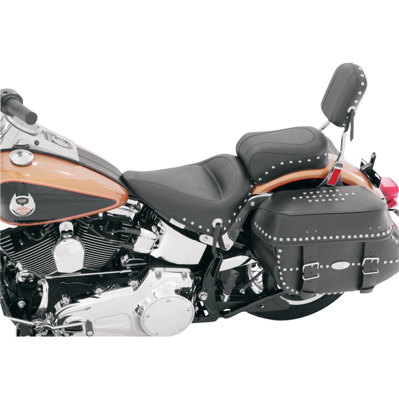 MUSTANG Rear Seat – Studded – FLST ’00-’17 76175