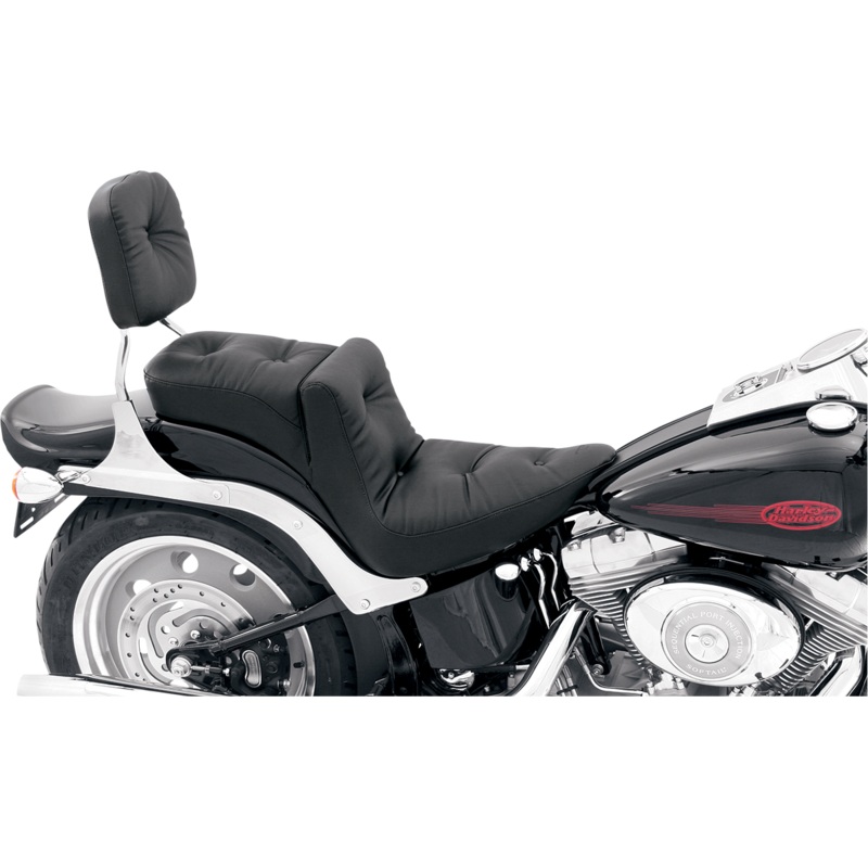 MUSTANG Regal Wide Seat – FXST ’06-’10 76390