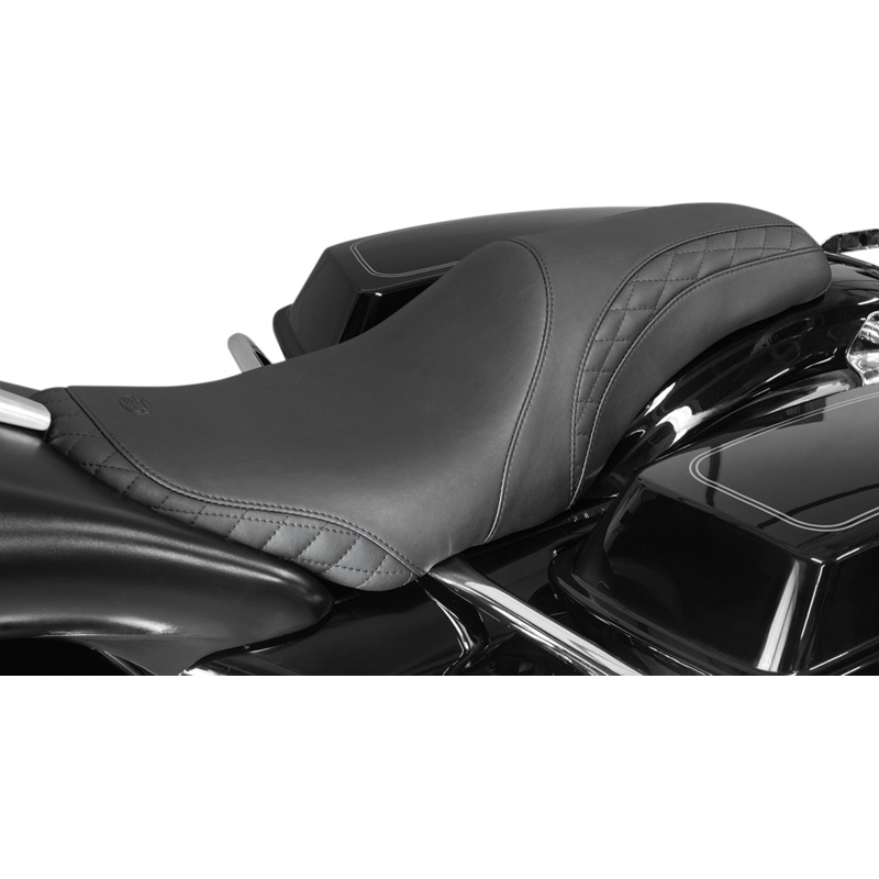 MUSTANG Seat – Tripper Fastback* – Stitched w/Small Diamond-Stitched Inlays – Black 75269