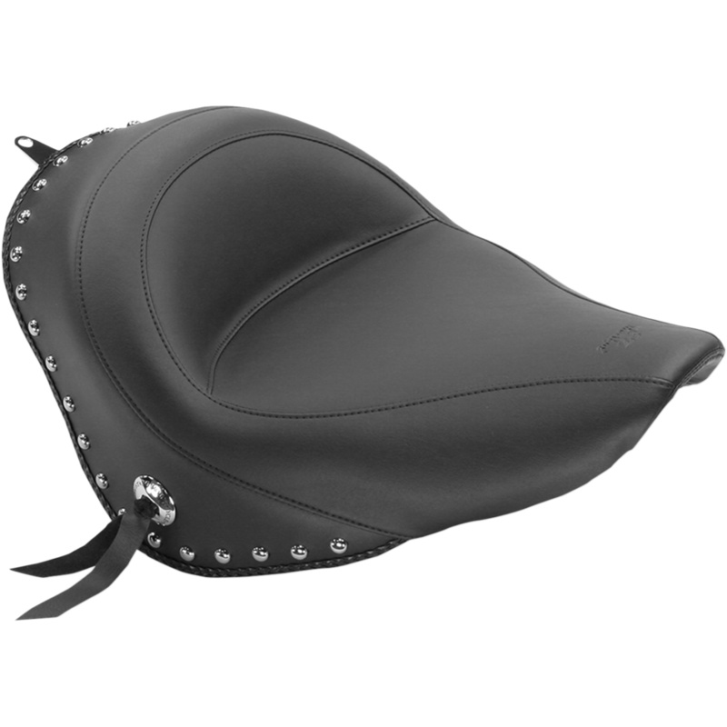 MUSTANG Solo Studded Seat – FXST ’06-’10 76240