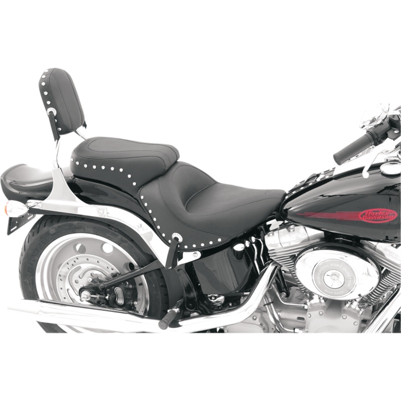 MUSTANG Studded Seat – FXST ’06-’10 76401