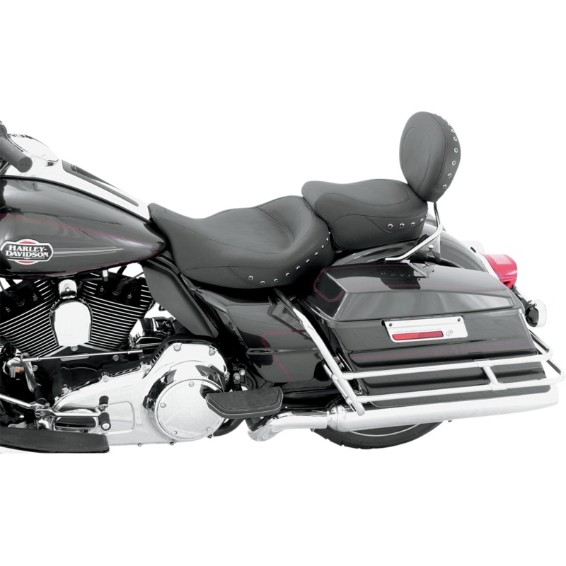 MUSTANG Super Solo Seat – Black Studded 76069