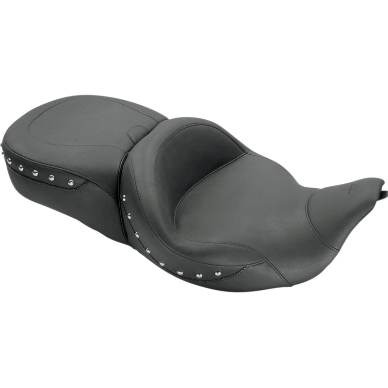 MUSTANG Super Touring Seat – Chrome Studded 79546