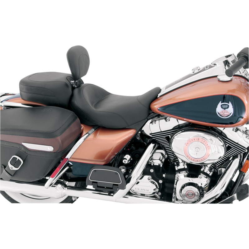 MUSTANG Wide Solo Seat – With Backrest – Vintage – Black – Smooth – FL ’08+ 79600