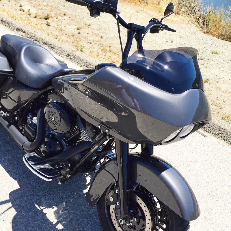 Bung King 10 Road Glide Riser 2014-UP TBW with Top Clamp Satin Black
