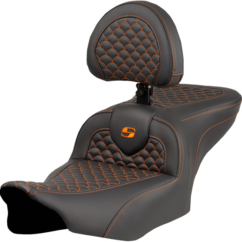 SADDLEMEN Roadsofa* Seat – Dragon Scale Stitch – Orange Stitch – w/ Backrest – FLTR/FLHX ’23-’24 823-07-208B3