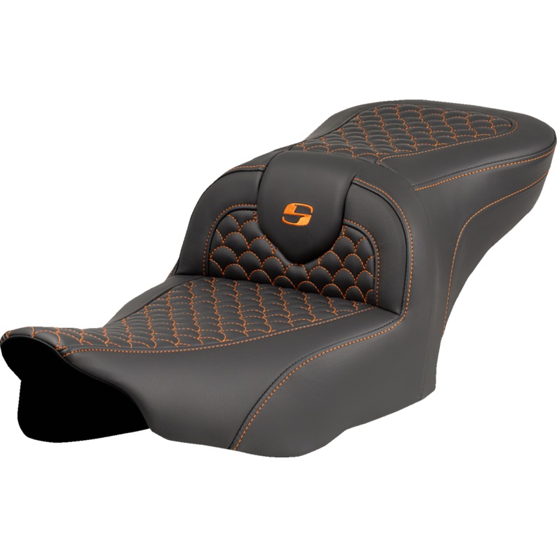 SADDLEMEN Roadsofa* Seat – Dragon Scale Stitch – Orange Stitch – w/o Backrest – FLTR/FLHX ’23-’24 823-07-20803